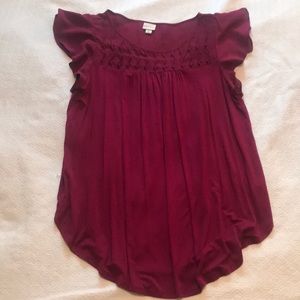 Merona flutter sleeve top. Size L- New